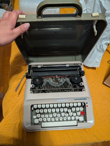 Macchina scrivere portatile - macchina, da