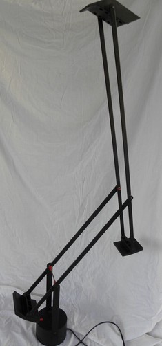 Lampada artemide modello tizio - artemide,