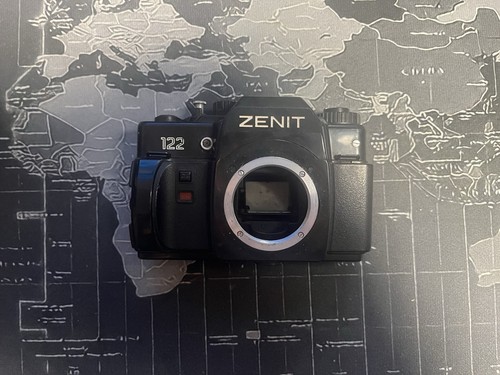 Zenit 122 senza obiettivo - senza,