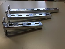 Staffa mensola per canalina