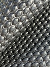 Pelle di vitello liscio nero