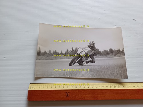 Barry sheene suzuki in gara - barry,
