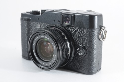 Fotocamera digitale compatta