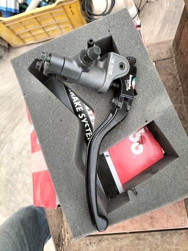 Pompa freno anteriore brembo - pompa,