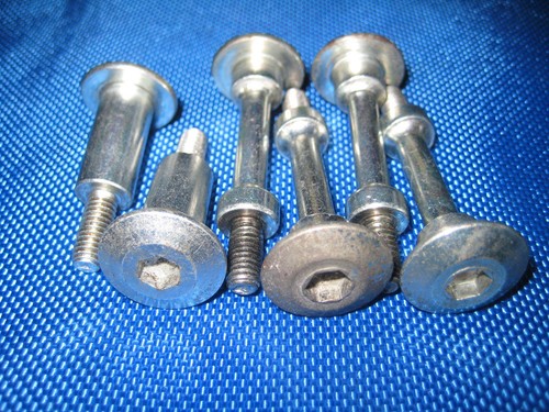 Triumph 1050 viti coperchio - 1050,