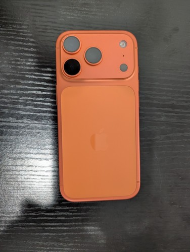 Apple iphone pro - 17, gb