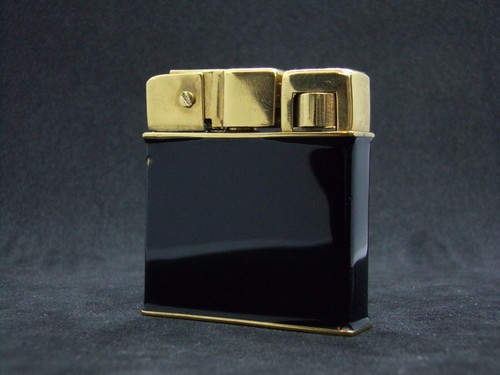 451 briquet essence - at, 83