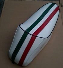 P0010ftb Sella Bianca Vespa 50 Special N L R Con Fascia Tricolore 