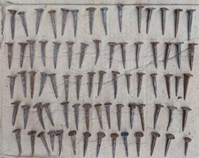 VECCHI CHIODI IN FERRO BATTUTO MISURA PICCOLA 