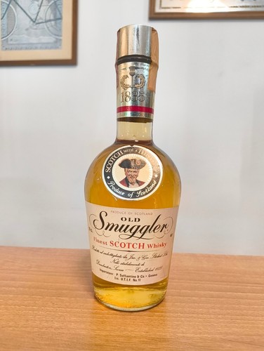 Scotch whisky old smuggler - scotch,