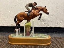 Royal Worcester Edizione Limitata "Merano e Cap Raimondo D'Inzeo" scultura con certificato di autenticità