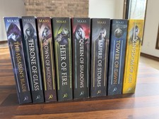 Sarah J. Mass Throne of Glass