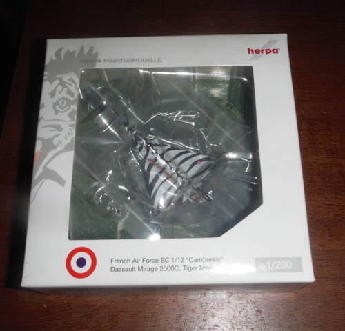 Herpa wings 200 - wings, 1:200