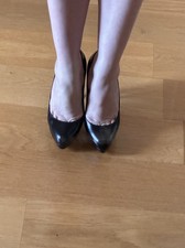 Christian Louboutin decolte