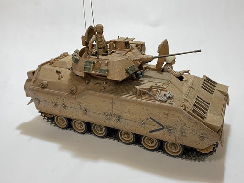 Tamiya bradley model - bradley,