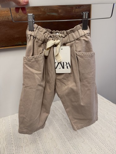 Pantaloni plissettati pull-on