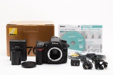 [Top Mint] Nikon D7000 16.2MP