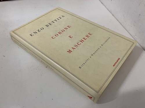 Corone maschere ritratti - e,