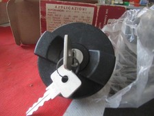 FIAT / Autobianchi Seat e altre  - Tappo benzina con chiave - Ricambio nuovo