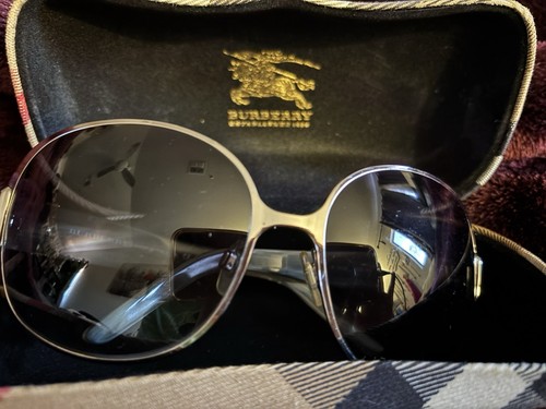 Burberry - ,