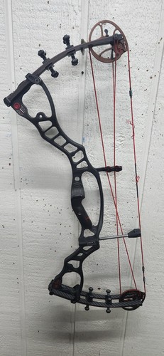 Hoyt vector 65lbs 28 - 32, 55-65lbs