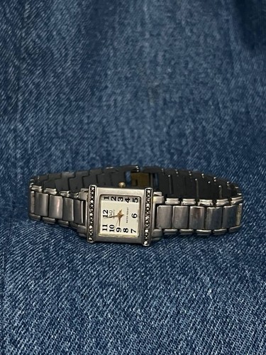 Orologio vintage futuristico - orologio,
