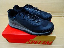 Scarpe basse specializzate