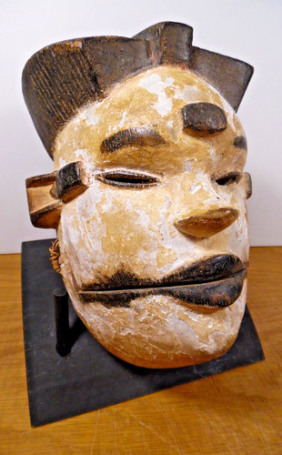 Piccola maschera ogoni - ogoni, elu