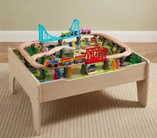 Tavolo treno Toylife in legno