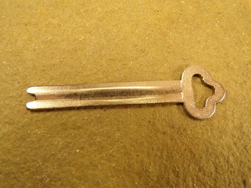 Lucchetto vintage chiave - , baule