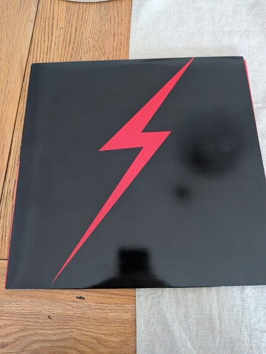 Feeder black red double - double, vinyl