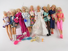 Set Di 9 Bambole Barbie Mattel Anni 80/90 Con Abiti E Accessori Vintage