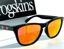 NUOVI occhiali da sole Oakley