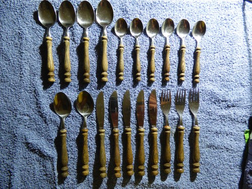 Set posate con manici legno - con,