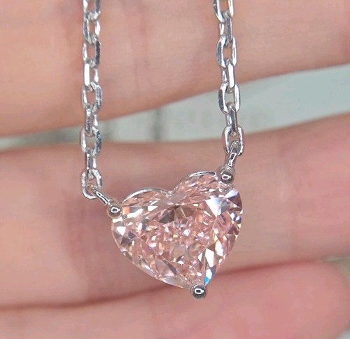 Ciondolo solitario diamante