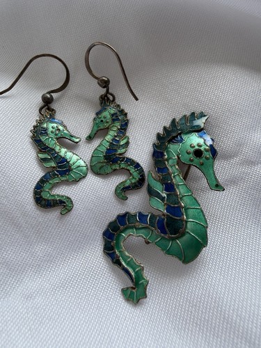 Set orecchini spille - e,