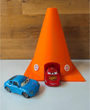 Cozy Cone Motel Garage