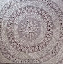 tovaglia fatta a mano uncinetto del mio corredo mai usata diametro cm. 180