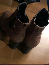 stivaletti Tronchetto Alto Con Plateau 