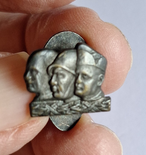 Spilla pin collezione in - spilla,