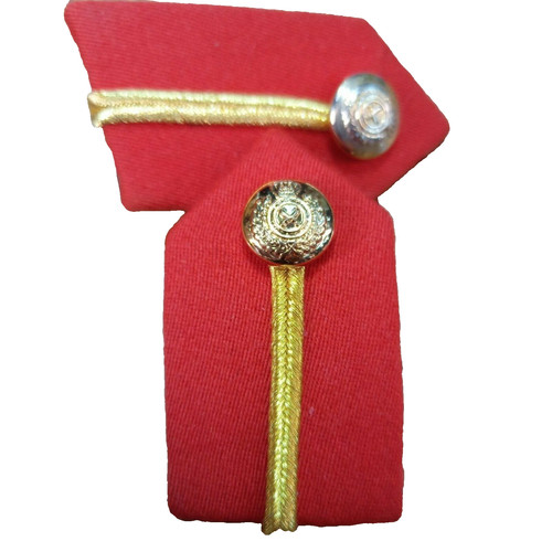 Collare gole distintivo