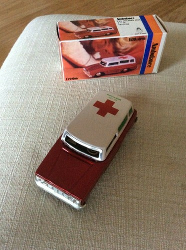 Ambulanza giocattolo latta - ambulanza,