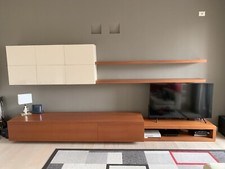 soggiorno: composizione modulare e tavolo consolle