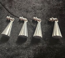 4 cassetti pendenti a goccia