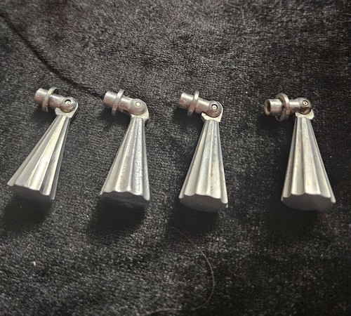 Cassetti pendenti goccia - 4, a