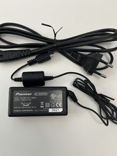  Alimentatore caricabatterie