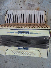 A Hohner VERDI I fisarmonica