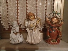 Lotto di tre angeli (due con