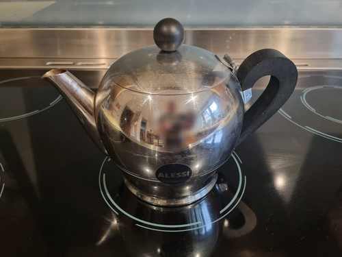 Alessi bombe teapot design - teapot,