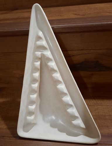 Posacenere vintage triangolo